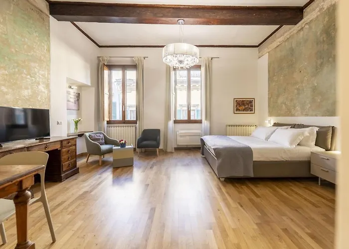 Bela . Guest house Florence